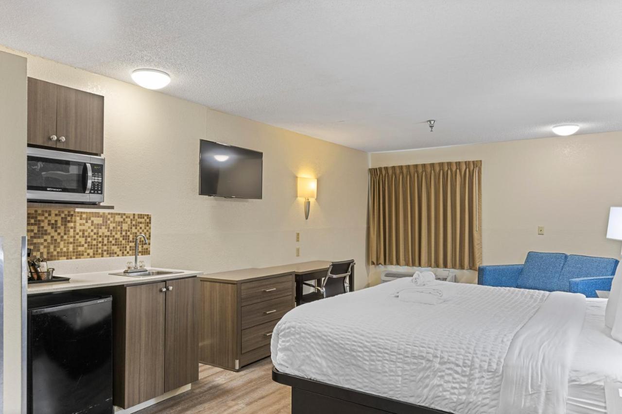 Clarion Pointe Savannah Gateway I-95 エクステリア 写真